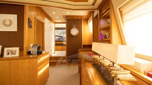 Salão FERRETTI 83