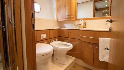 Banheiro FERRETTI 83