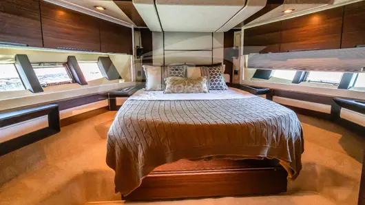 Suíte AZIMUT 72s